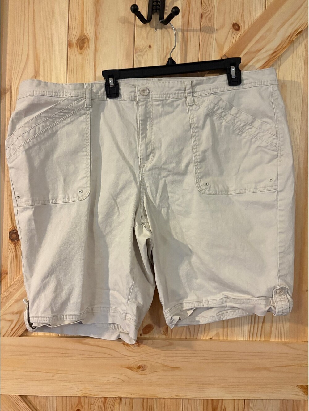 Gloria Vanderbilt Khaki United Beige Shorts Size 22W